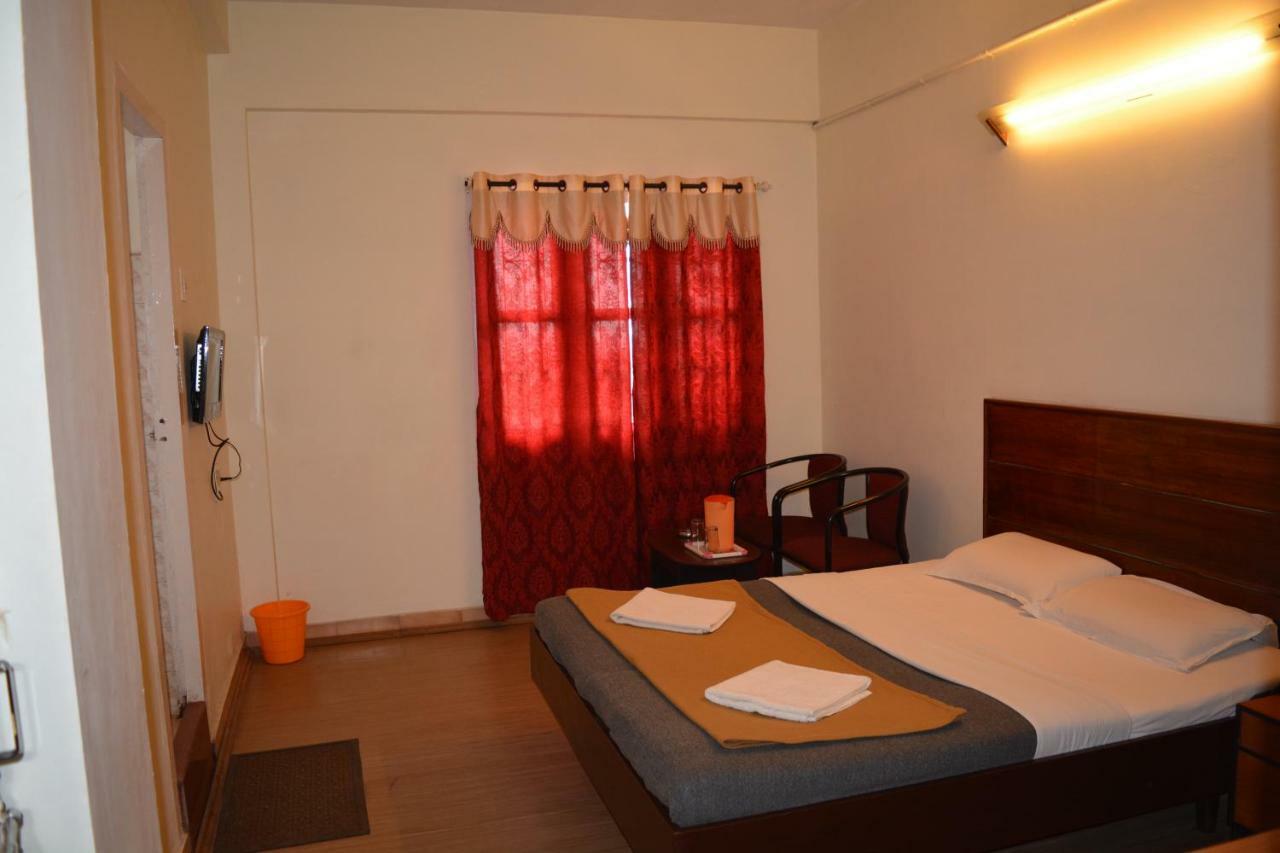 Hotel Blue Hills International Udagamandalam Exterior foto